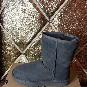 Brand New UGGS